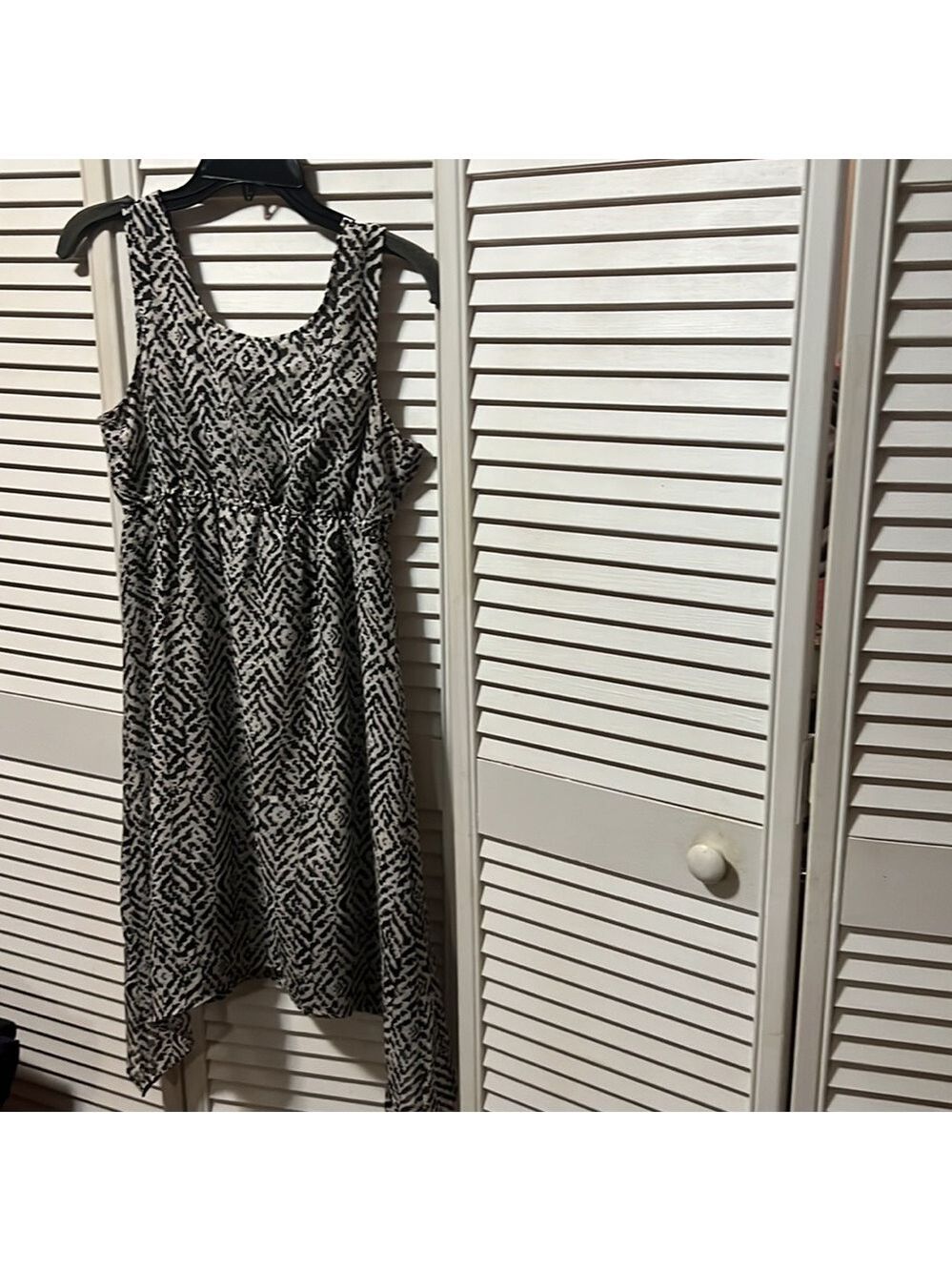 Girl dress - Picture 2 of 3